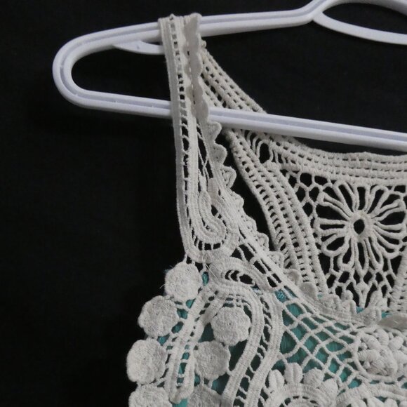 SEDUCTION | medium | Green Raceback Tank With Beige Floral Lace Crochet Upper - Picture 3 of 14